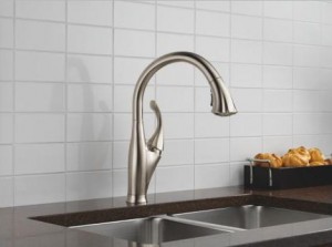Delta 9192-DST Single Handle Kitchen Faucet with Multi-Flow Pull-Out Spray, Diamond Seal Technology and Magnatite Docking from the Addison Collection