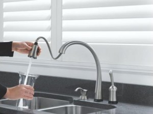 Delta 980T-SS-DST Pilar Single Handle Pull-Down Kitchen Faucet with Touch Technology