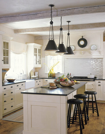 Look For Simple Glass Or Metal Pendant Lights, Or Unostentatious Chandeliers To Keep The Room Casual