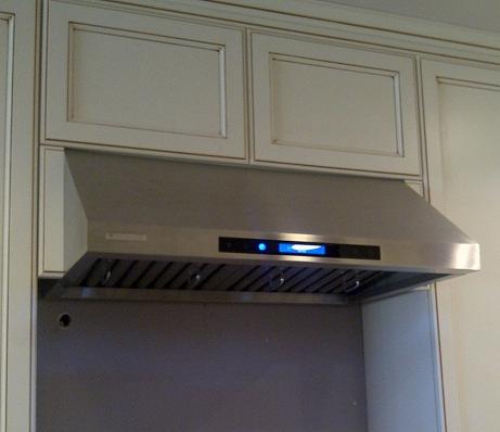 Undercabinet Range Hood With 900 CFM From ExtremeAir