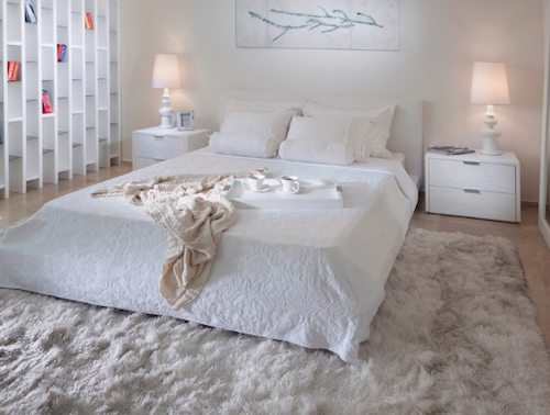 Pile rugs are classic and feel great between the toes! (by Elad Gonen) 