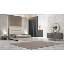Collection Chloe King Bed by WhiteLine