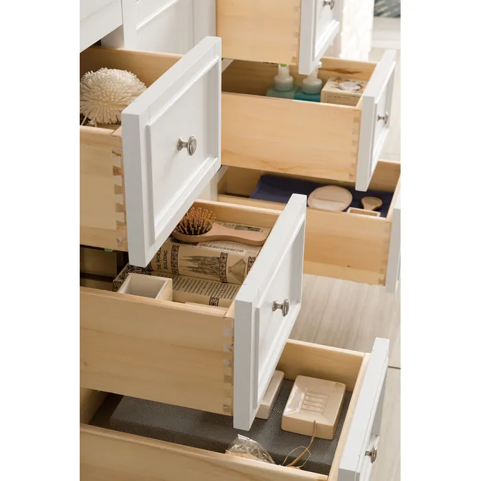 James-Martin-825V48BW3AF-1