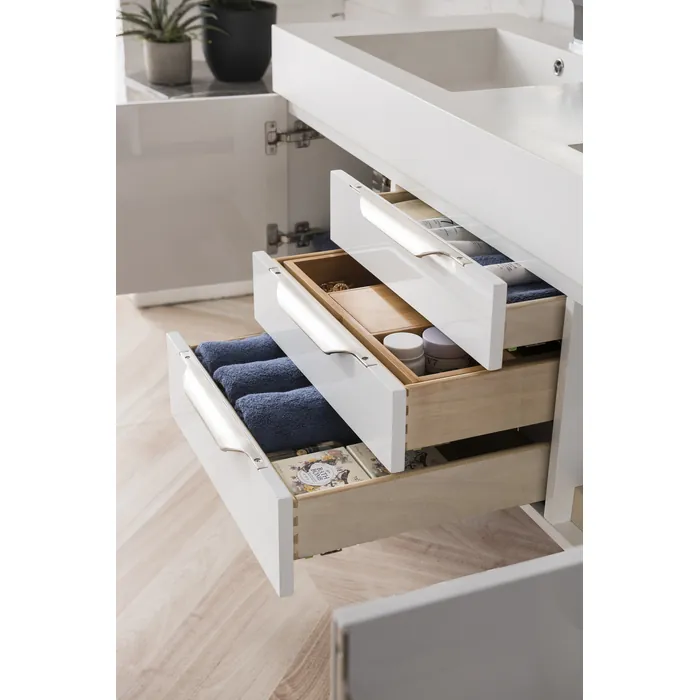 James-Martin-983V59DWGWNGW-2