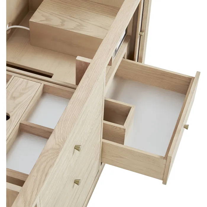 James-Martin-D404V72SWO-2