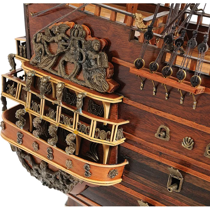 Old-Modern-Handicrafts-T072-4