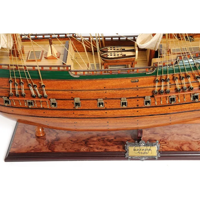 Old-Modern-Handicrafts-T125-6