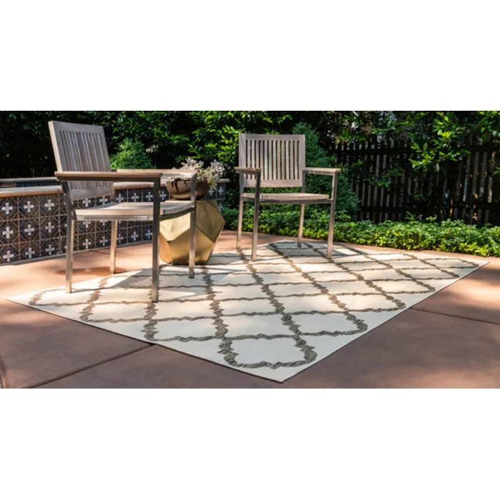 Unique-Loom-3126695-2