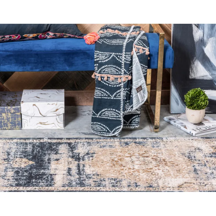 Unique-Loom-3135967-1