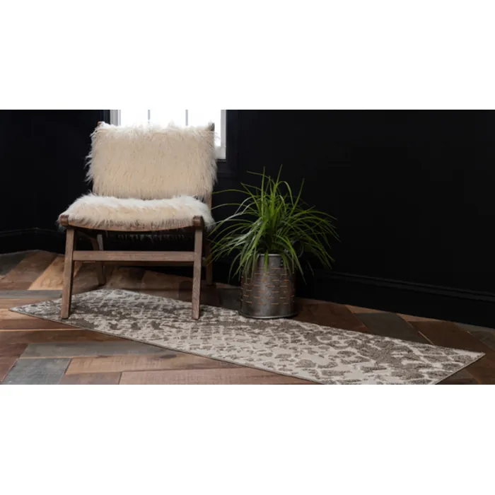 Unique-Loom-3136729-2