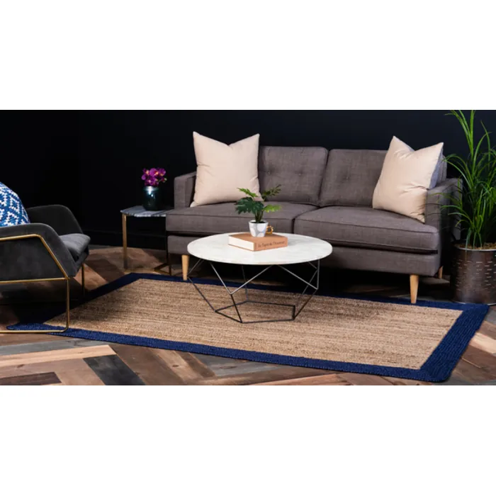 Unique-Loom-3138933-2