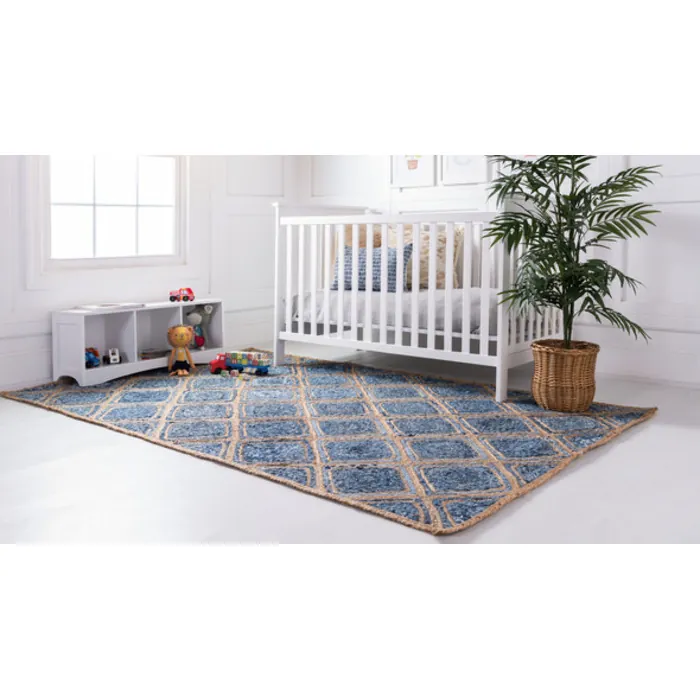 Unique-Loom-3138953-2