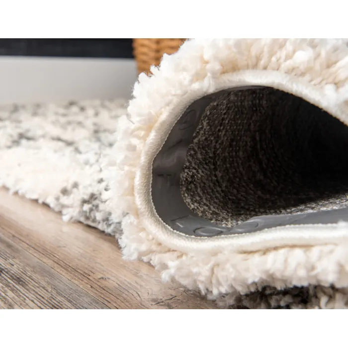 Unique-Loom-3139416-1