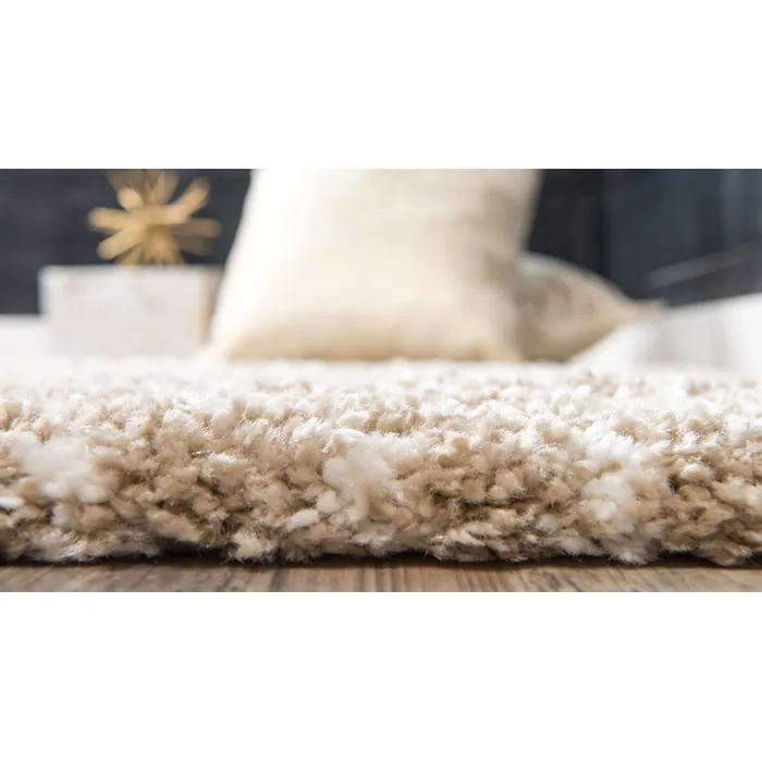 Unique-Loom-3139432-3