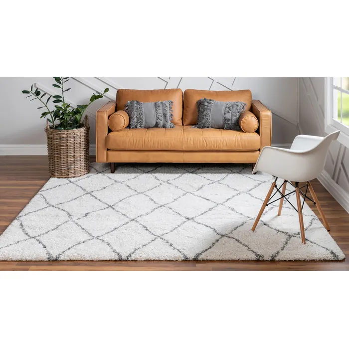 Unique-Loom-3139459-2