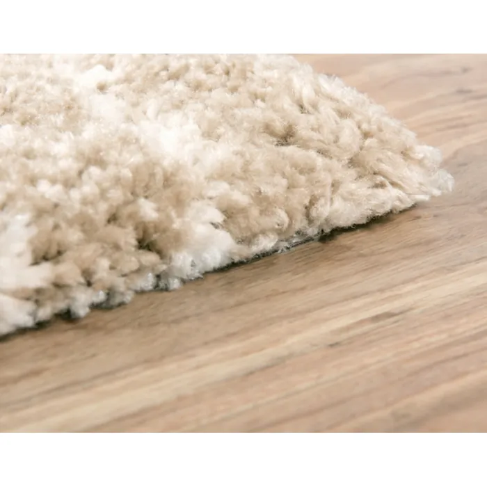 Unique-Loom-3139476-1