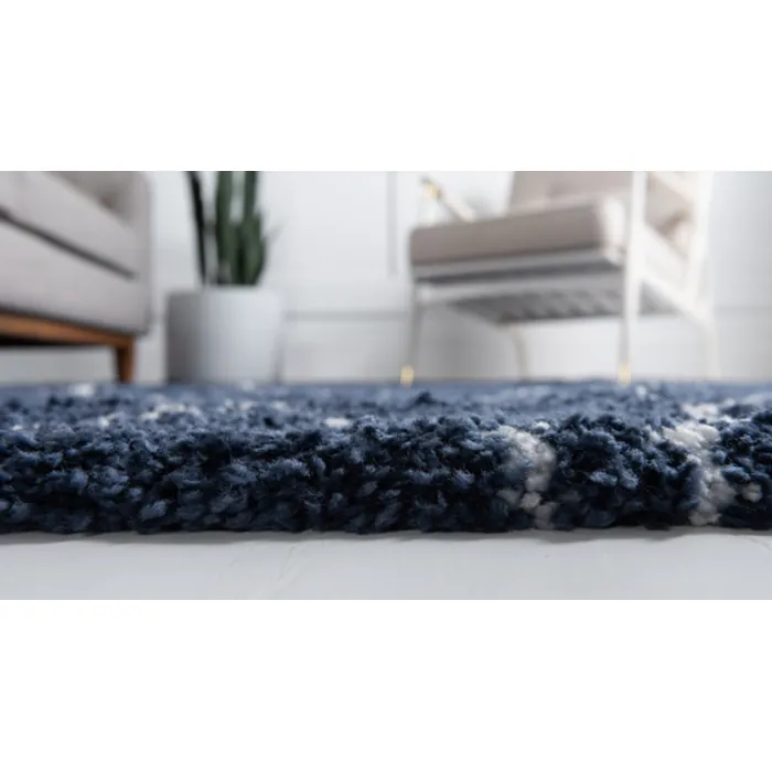 Unique-Loom-3139480-1