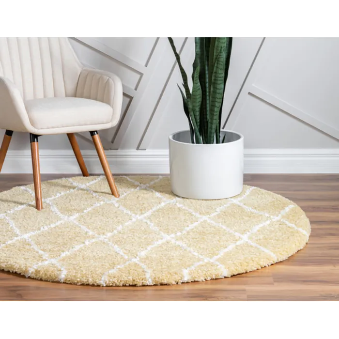 Unique-Loom-3139490-1