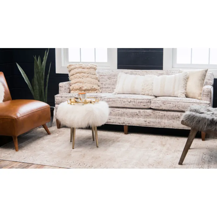 Unique-Loom-3142167-2