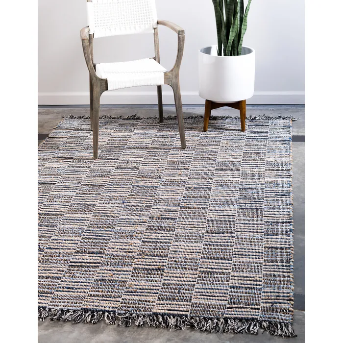 Unique-Loom-3142856-4