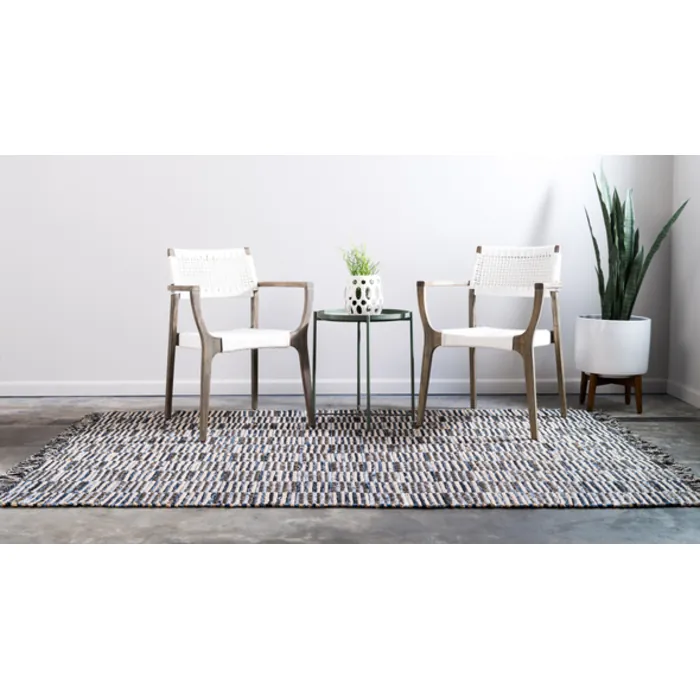 Unique-Loom-3142856-2