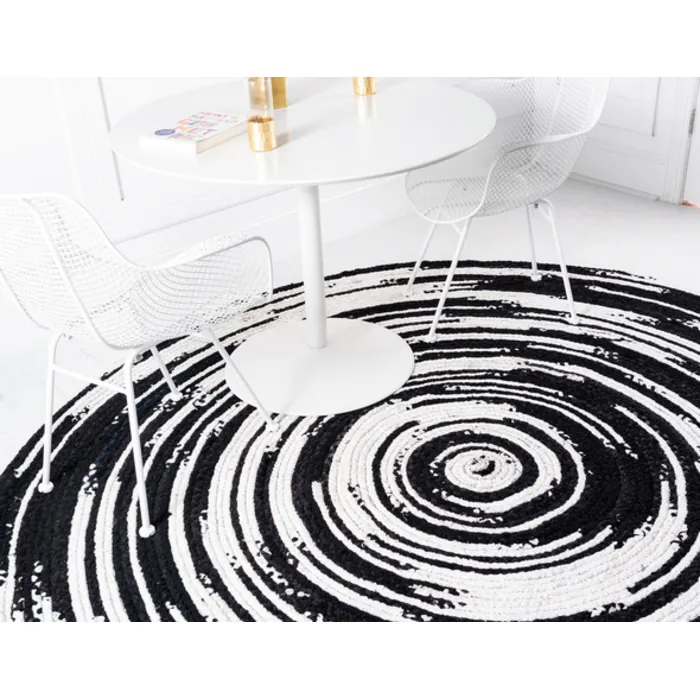 Unique-Loom-3142873-3