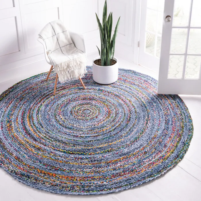 Unique-Loom-3142936-2