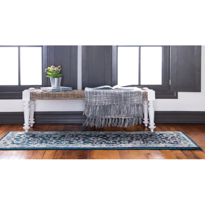 Unique-Loom-3143472-2