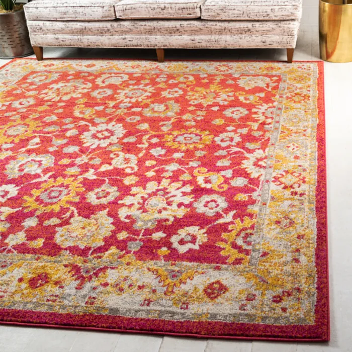 Unique-Loom-3143489-4