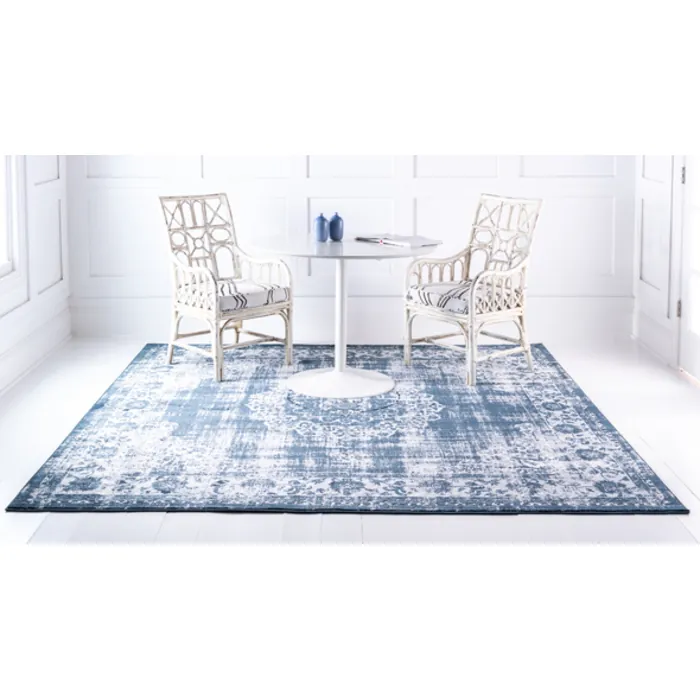 Unique-Loom-3144519-2