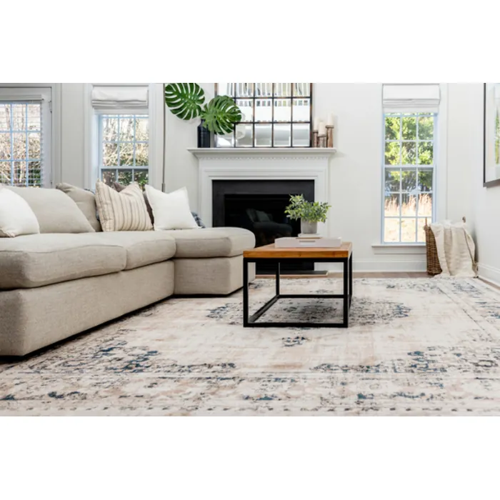 Unique-Loom-3144533-3