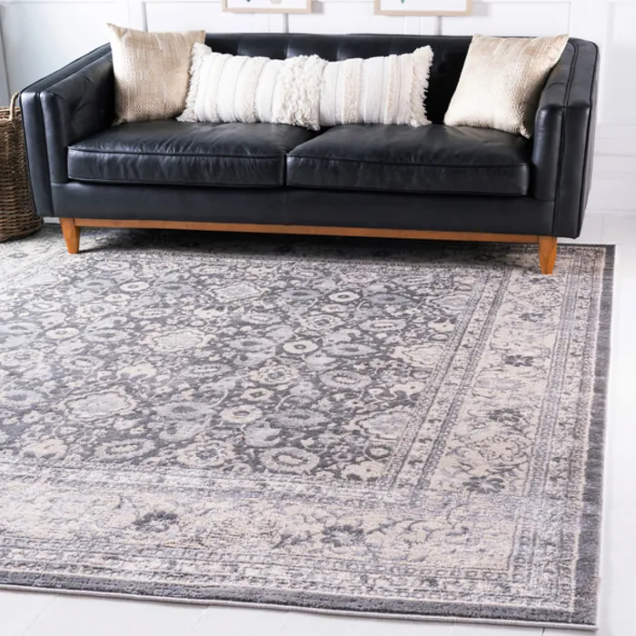 Unique-Loom-3144559-4