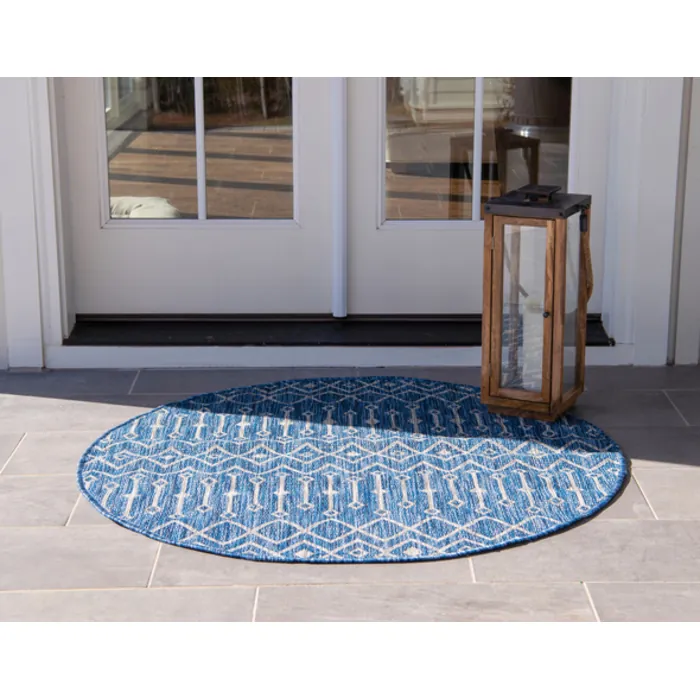 Unique-Loom-3145031-2