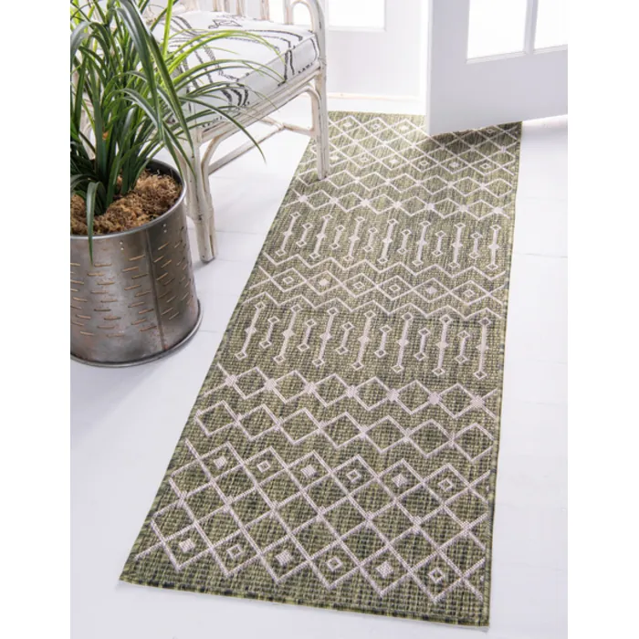 Unique-Loom-3145080-3