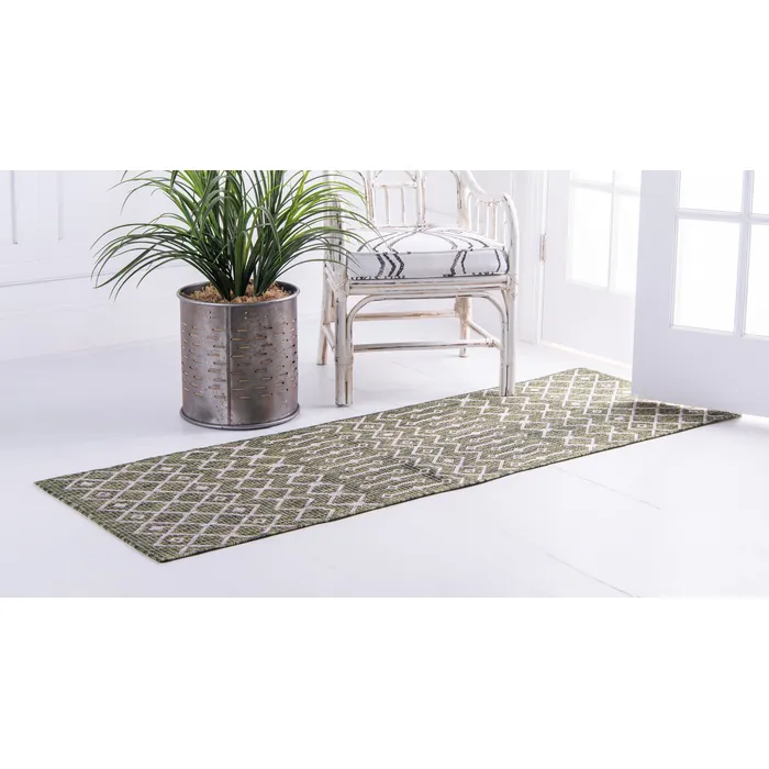 Unique-Loom-3145080-1
