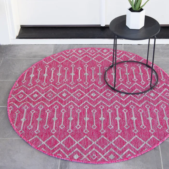 Unique-Loom-3145087-3