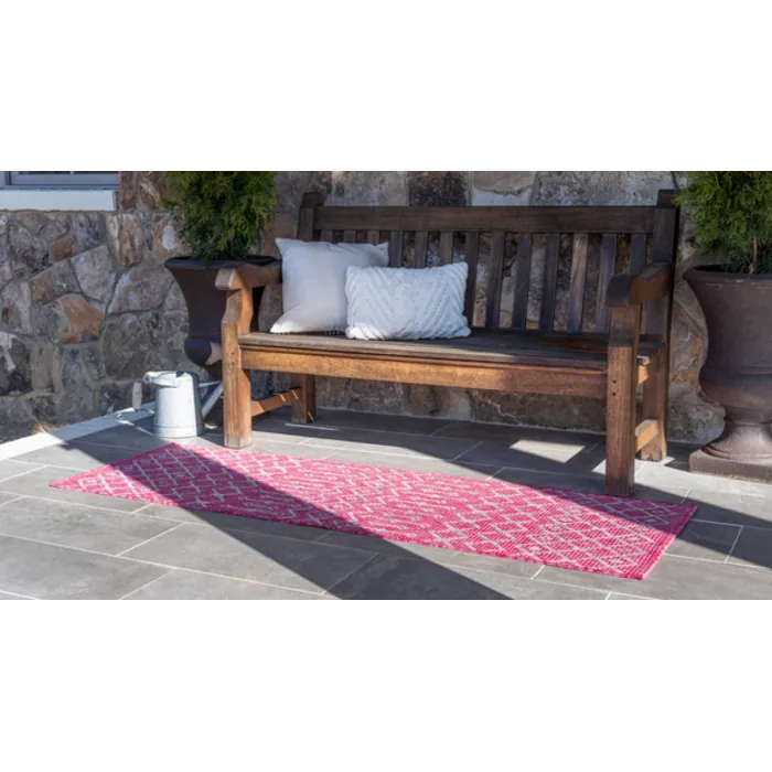 Unique-Loom-3145088-2