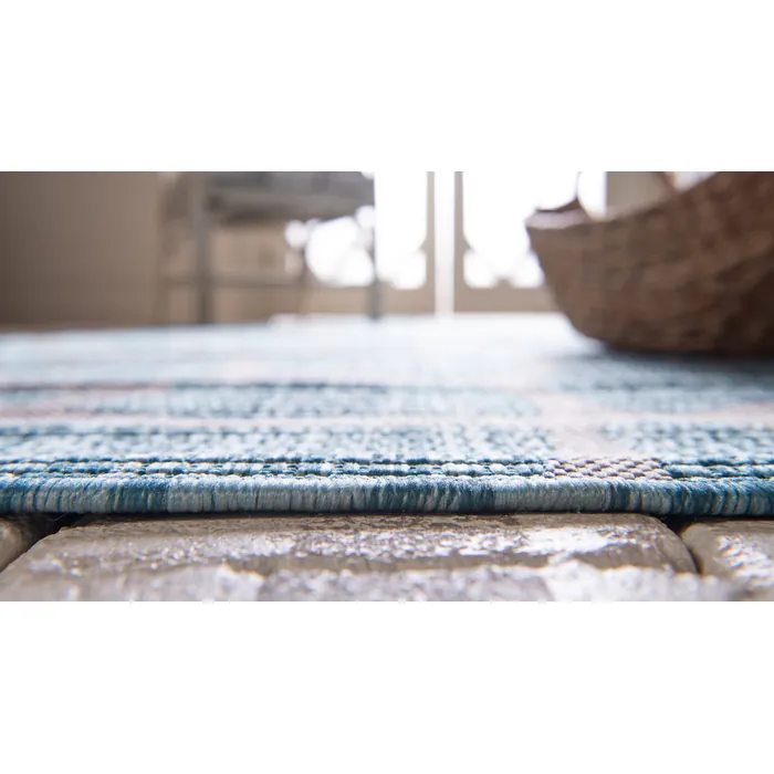 Unique-Loom-3145208-1