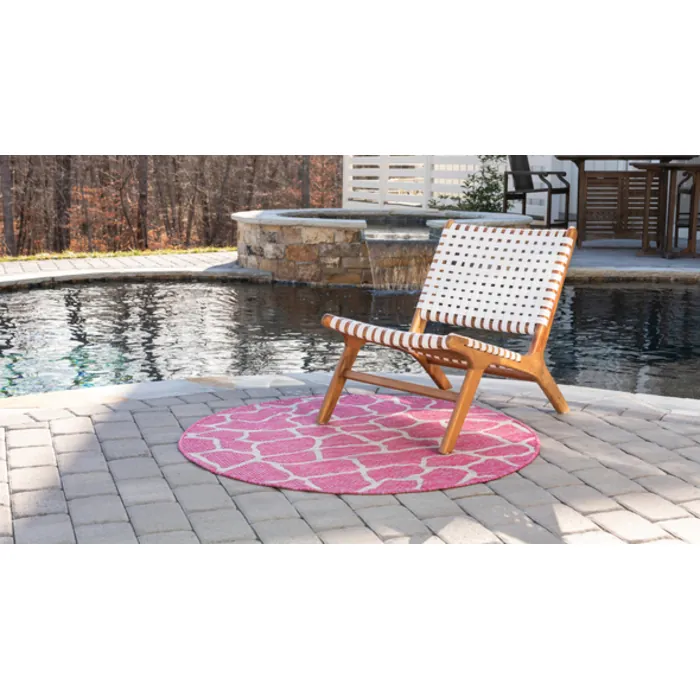 Unique-Loom-3145223-2