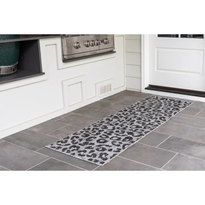 Unique-Loom-3145248-3