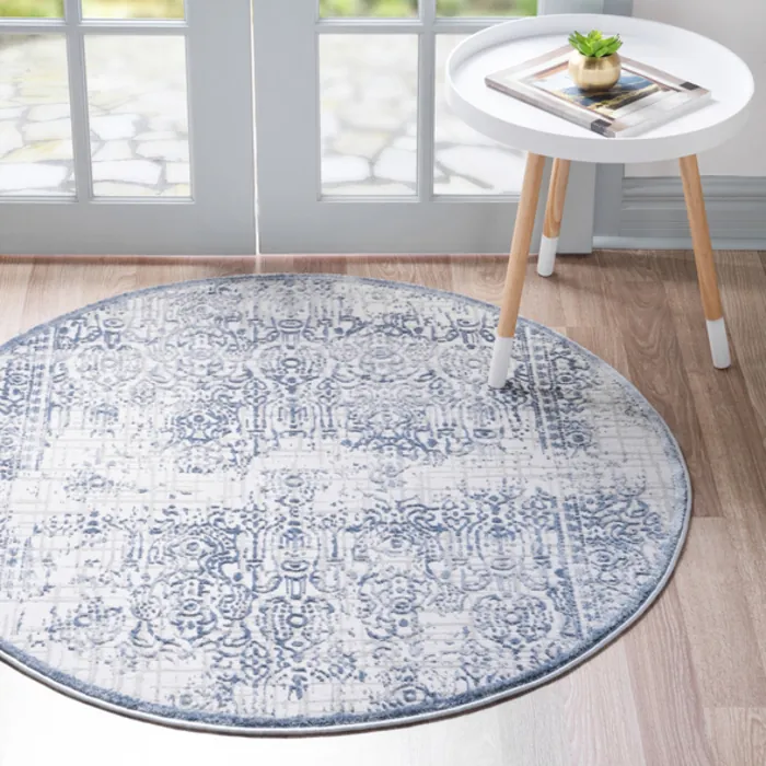 Unique-Loom-3146649-4