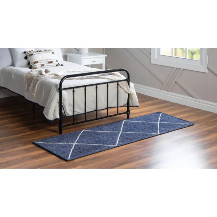 Unique-Loom-3146871-3