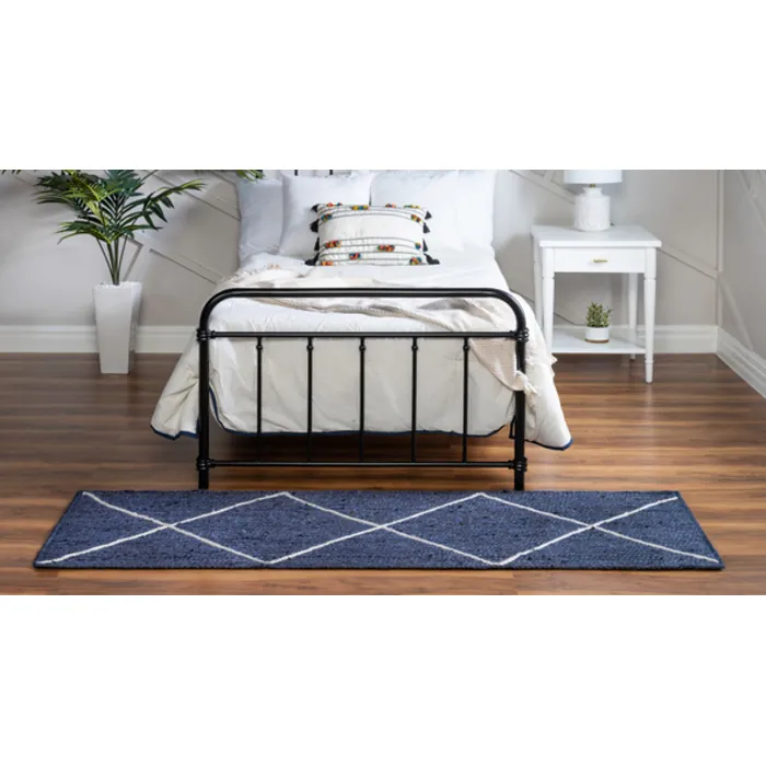 Unique-Loom-3146871-2