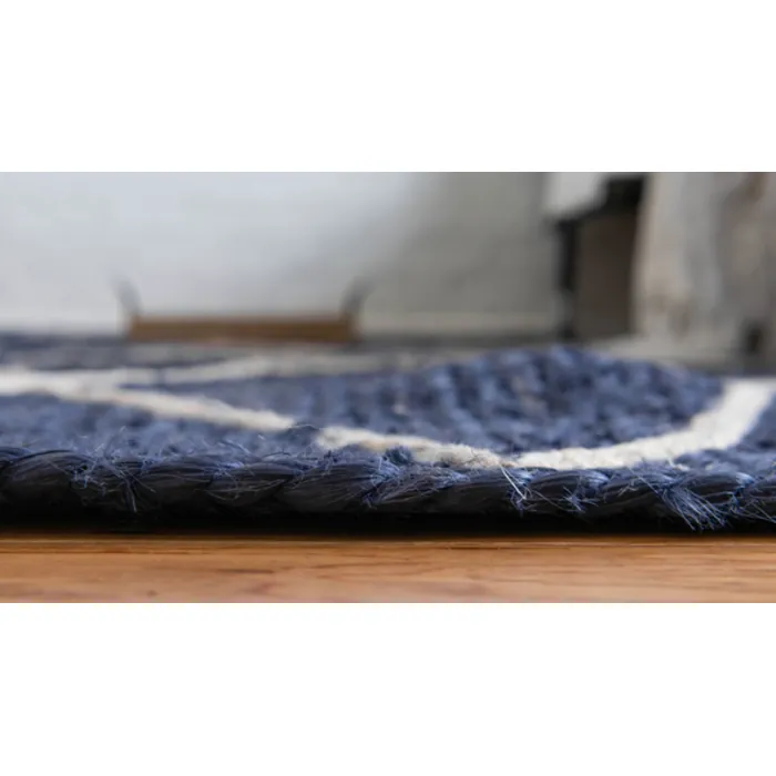 Unique-Loom-3146871-1