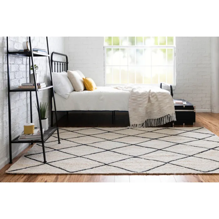 Unique-Loom-3146876-1