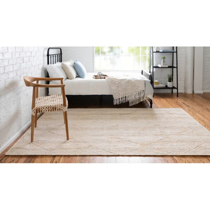 Unique-Loom-3146885-2