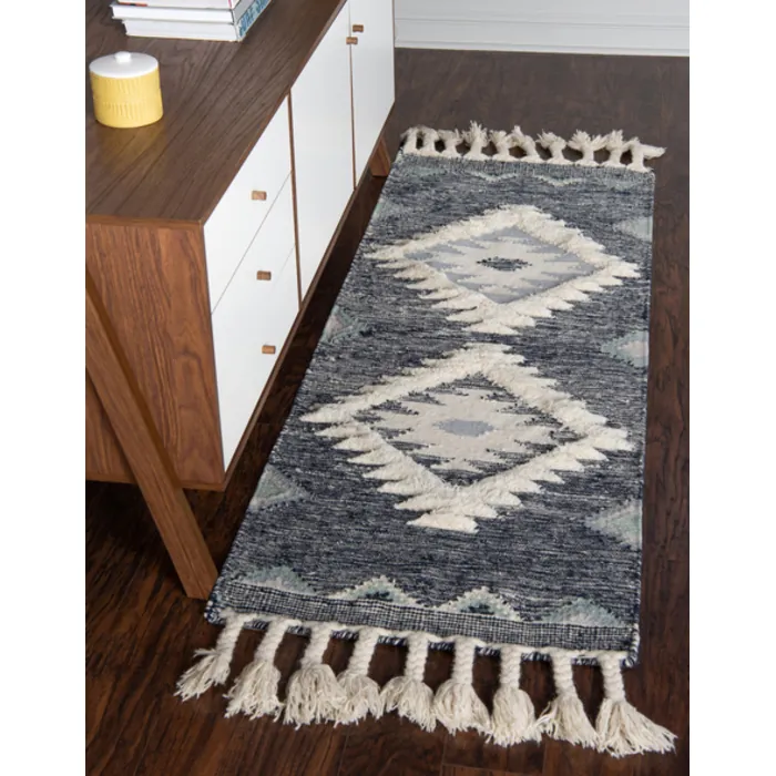 Unique-Loom-3146901-4