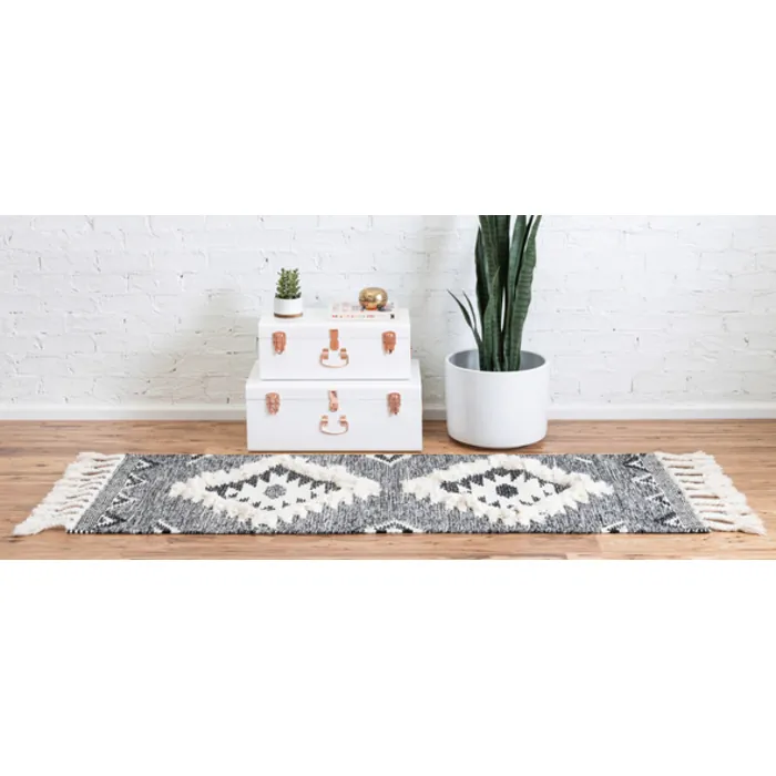 Unique-Loom-3146921-2