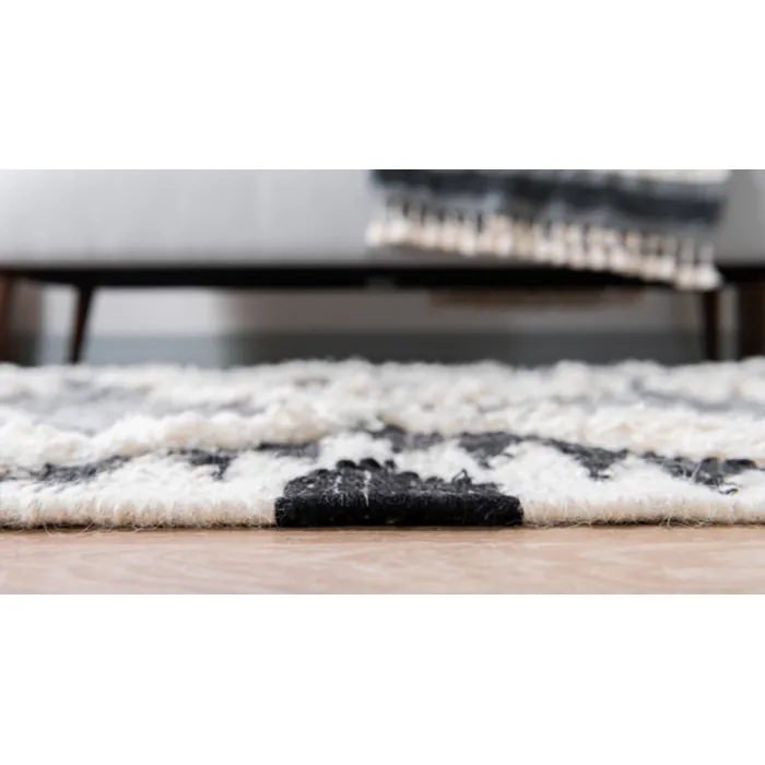 Unique-Loom-3146921-1