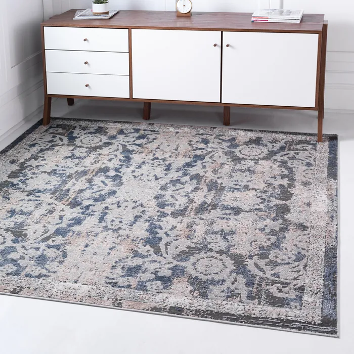 Unique-Loom-3147418-3